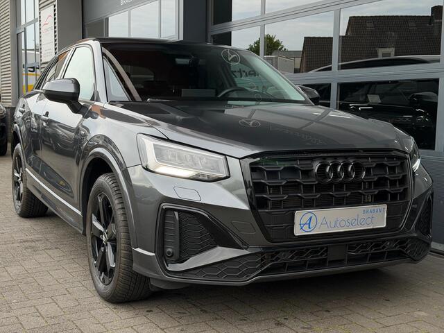Audi Q2 35 TFSI S Line CarPlay Camera LED
