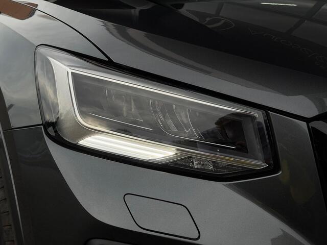 Audi Q2 35 TFSI S Line CarPlay Camera LED
