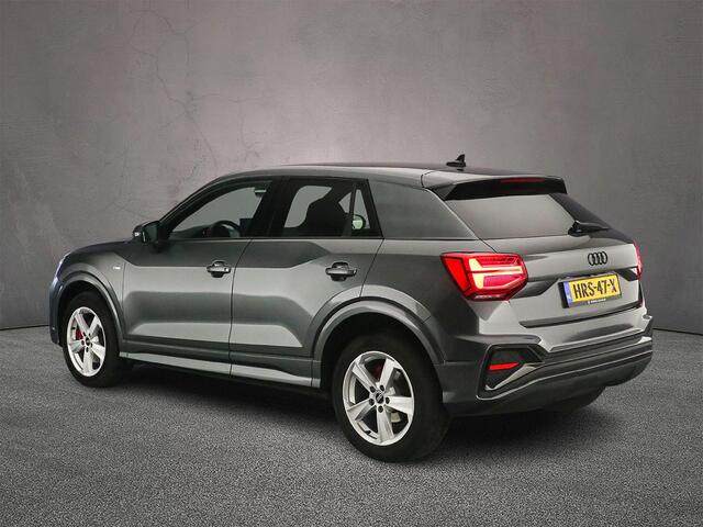 Audi Q2 35 TFSI S Edition | Apple/Android Play | Adpative Cruise | Camera | Matrix LED | Sfeerverlichting | Comfort-pakket plus | Assistentie pakket Parking |