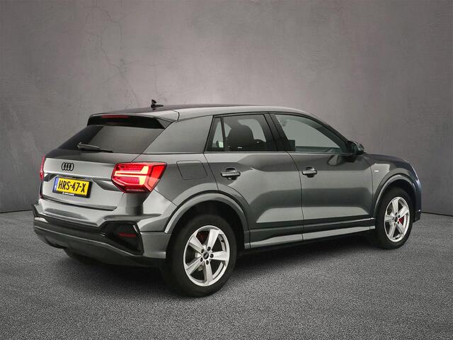 Audi Q2 35 TFSI S Edition | Apple/Android Play | Adpative Cruise | Camera | Matrix LED | Sfeerverlichting | Comfort-pakket plus | Assistentie pakket Parking |