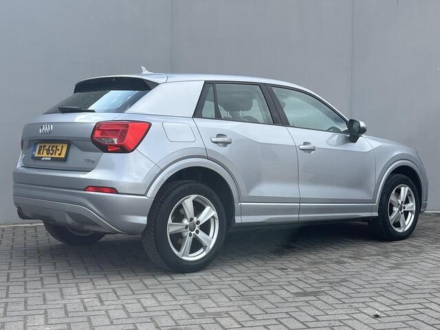 Audi Q2 1.4 TFSI CoD Sport / 100% Dealeronderhouden / Stoelverwarming / 17'' Lichtmetalen Sportvelgen / Cruise Control / Airco / Parkeersensoren Achter /