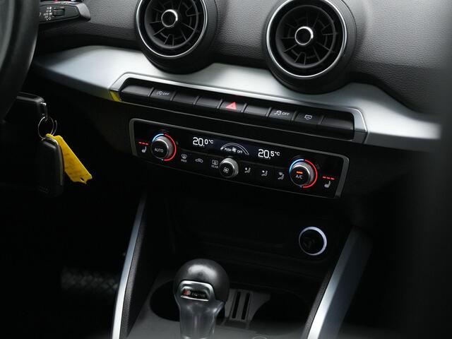 Audi Q2 1.4 TFSI 150 pk S-tronic CoD Ambition | Leder | Stoelverwarming | Navigatie
