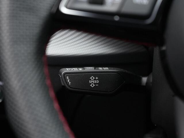 Audi Q2 35 TFSI 150 pk S-tronic S-Line | Trekhaak | Leder | Matrix LED | Achteruitrijcamera | Stoelverwarming