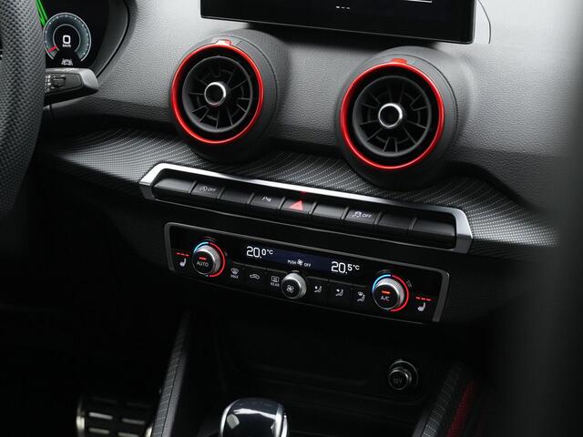 Audi Q2 35 TFSI 150 pk S-tronic S-Line | Trekhaak | Leder | Matrix LED | Achteruitrijcamera | Stoelverwarming