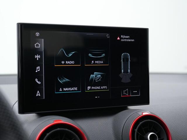 Audi Q2 35 TFSI 150 pk S-tronic S-Line | Trekhaak | Leder fijnnappa | Matrix LED | Sonos | Elektrische achterklep