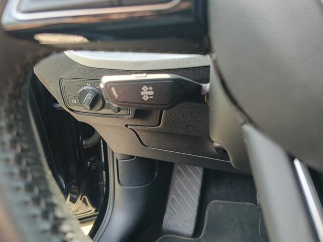 Audi Q2 1.0 TFSI Design Pro Line | NAP | afneembare Trekhaak | Automaat | LM Velgen |