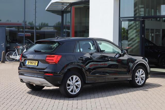 Audi Q2 35 TFSI epic NL auto, dimmende binnenspiegel, hill hold, 17" LMV, climatronic, sportstoelen, parkeersensoren, navigatie en cruise control