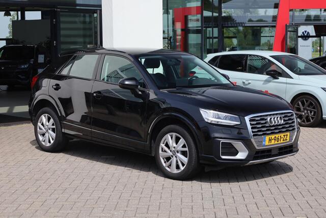 Audi Q2 35 TFSI epic NL auto, dimmende binnenspiegel, hill hold, 17" LMV, climatronic, sportstoelen, parkeersensoren, navigatie en cruise control