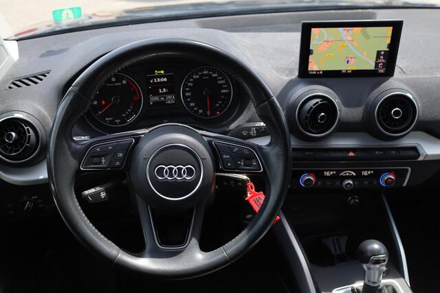 Audi Q2 35 TFSI epic NL auto, dimmende binnenspiegel, hill hold, 17" LMV, climatronic, sportstoelen, parkeersensoren, navigatie en cruise control