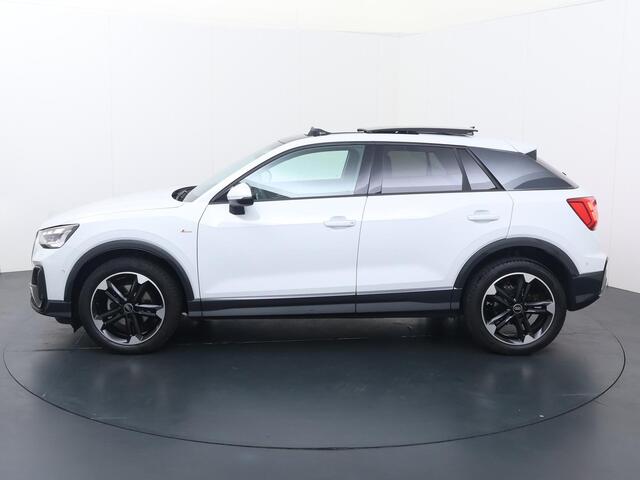 Audi Q2 35 TFSI S Edition | 150 PK | Automaat | Trekhaak | Panoramadak | Adaptive Cruisecontrol | Stoelverwarming |