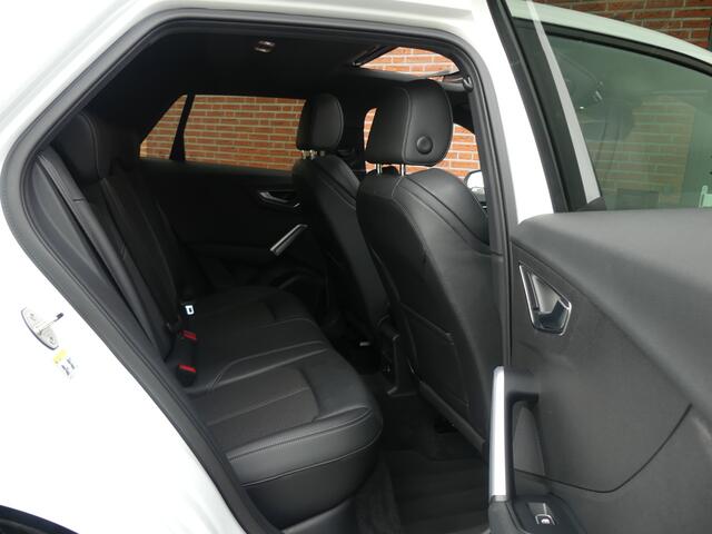 Audi Q2 35 TFSI 3X S-Line / Full options!! / Trekhaak