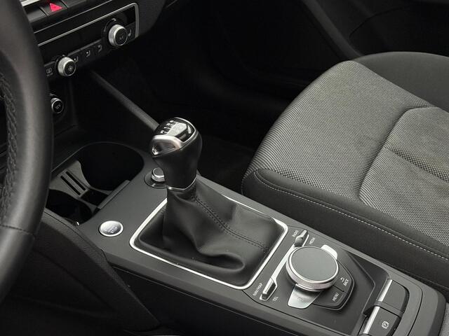 Audi Q2 35 TFSI S Edition S Line Panoramadak Stoelverwrm