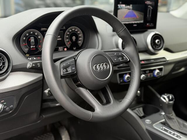 Audi Q2 35 TFSI S-Line Automaat l Matrix LED l Camera l Stoelverwarming l Carplay