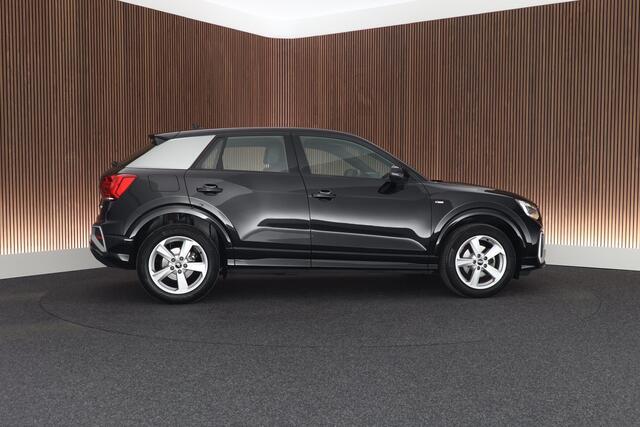 Audi Q2 35 TFSI 150pk S-Tronic S Edition Virtual Cockpit Stoelverwarming Camera 2x S-Line