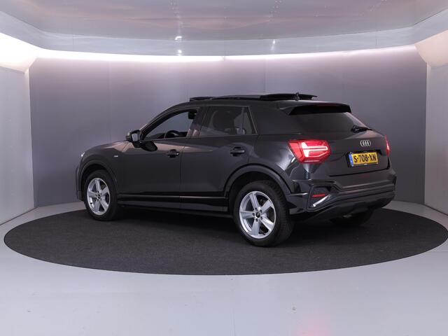 Audi Q2 35 TFSI S Edition 150 pk S-tronic | Navigatie | Panoramadak | Parkeersensoren achter | Autom. airco | Stoelverwarming | S-Line |