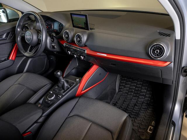 Audi Q2 30 TFSI S-Line Edition / 116pk / Trekhaak / Stoelverwarming /