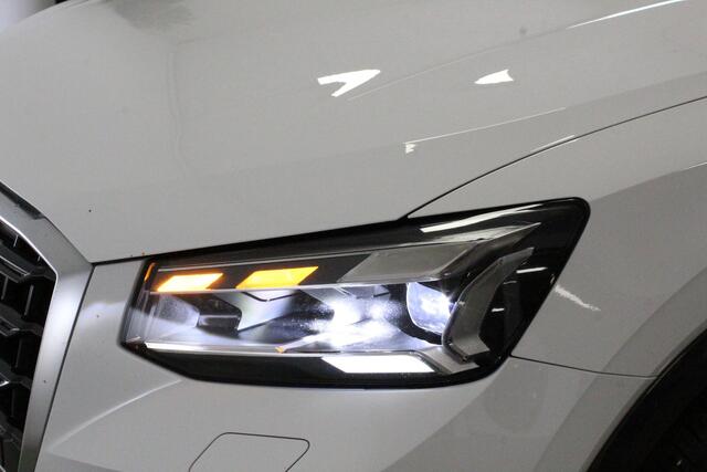 Audi Q2 35 TFSI S Edition | AFN-TREKHAAK | ACC | 17'LMV | CARPLAY | DAB-RADIO | NAVIGATIE | PDC | LED |