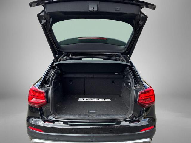 Audi Q2 35 TFSI CoD 150pk S line Edition · Trekhaak · Adaptive Cruise Control · Afgevlakt stuurwiel · Elek. inklap. buitenspiegels · Navigatie · Clima · Parkeersensoren V+A ·