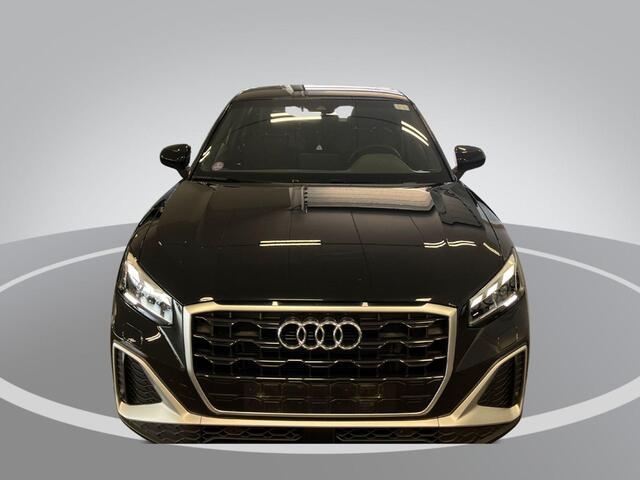 Audi Q2 35 TFSI 150pk S-Tronic S Edition · Camera · Keyless · ACC · Matrix LED · Audi Sound · Apple/Android Car Play · Virtual Cockpit ·