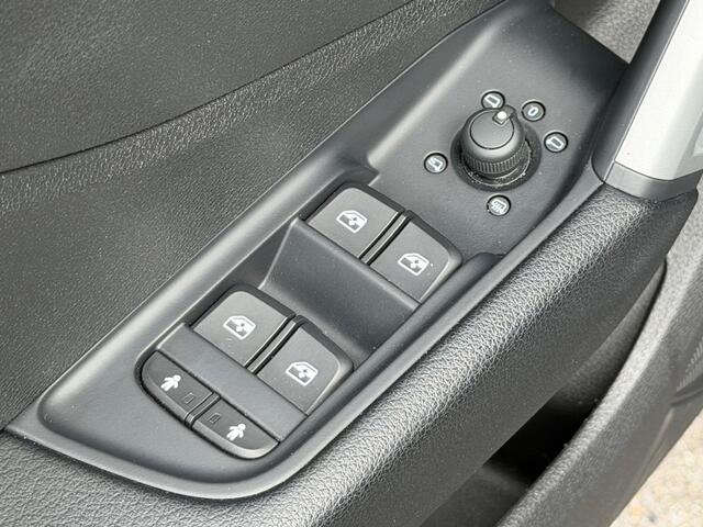 Audi Q2 35 TFSI 150pk S-tronic Advanced | Trekhaak | Camera | 4-seizoenen banden | Elek. Achterklep | Rijklaar incl. garantie