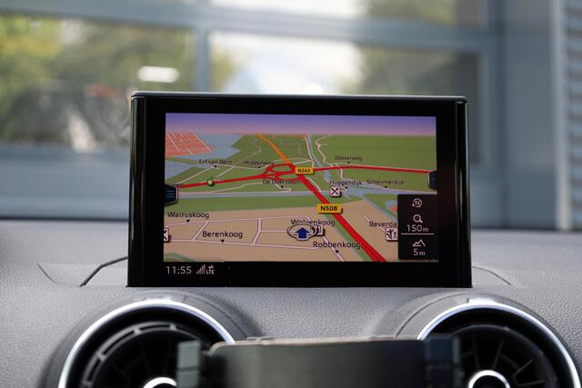 Audi Q2 35 TFSI S-Line |Pano |Stoelverwarming |Adaptieve cruise controle