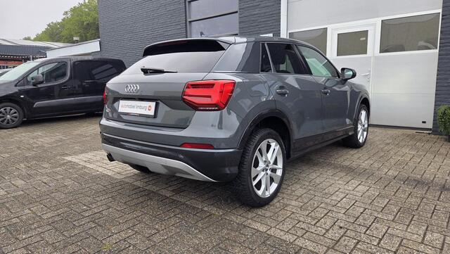 Audi Q2 1.0 TFSI Design Ultra | AUTOMAAT | NANOGRIJS | VEEL OPTIES | VOLLEDIGE ONDERHOUDSHISTORIE