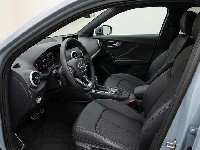 Audi Q2 35 TFSI S Edition 150pk | Parkeercamera | Apple Carplay/Android Auto | SONOS Premium Sound System | Matrix LED koplampen | Navigatiesysteem | S Line interieur | Cruise control adaptief | Voorstoelen verwarmd | Verlengde garantie