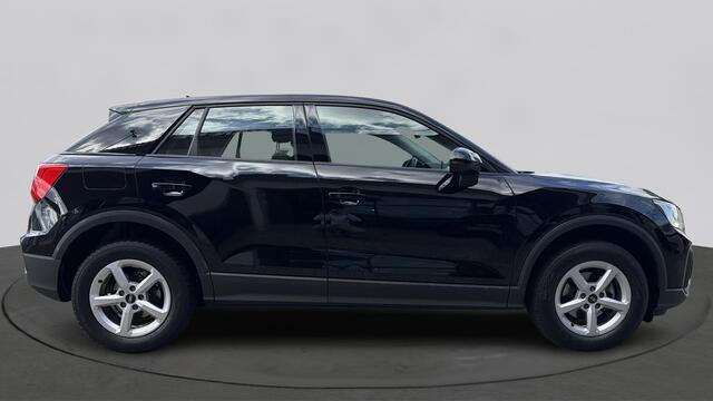 Audi Q2 30 TFSI 110Pk Pro Line / Camera / PDC V+A