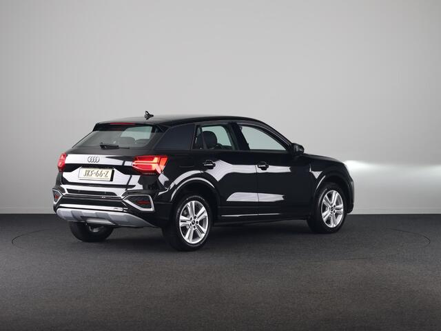 Audi Q2 35 TFSI Advanced edition 150pk | Adaptieve cruise controle | Parkeercamera | 17 inch Lichtmetalen velgen
