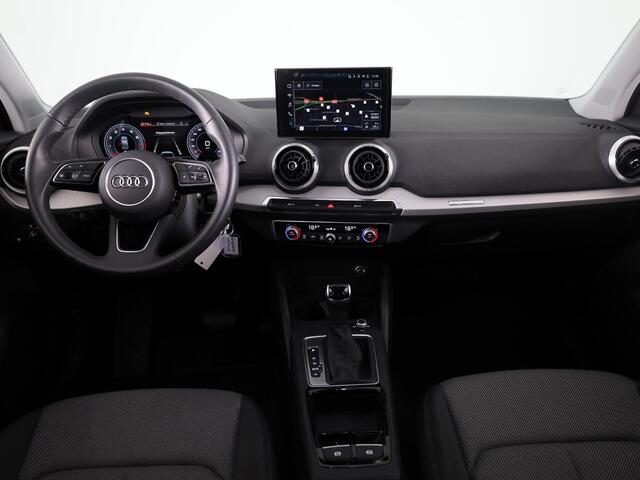 Audi Q2 35 TFSI Advanced edition 150pk | Adaptieve cruise controle | Parkeercamera | 17 inch Lichtmetalen velgen