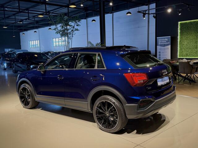 Audi Q2 30 TFSI Advanced Panodak|Leer|Camera|Virtueel Blauw!