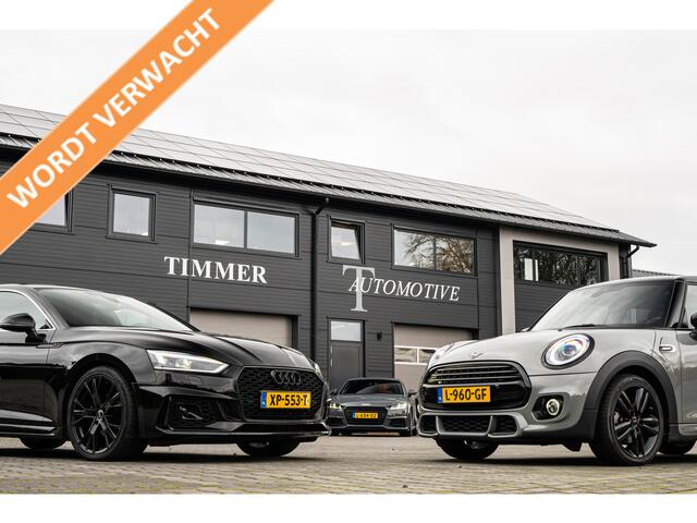 Audi Q3 Sportback 45 TFSI Quattro S-Line binnen en buiten - Panoramadak - Dealer onderhouden Adaptive Cruise control - Hooglans zwarte details. 20 inch