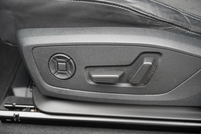 Audi Q3 45 TFSI e S edition LED Schuifdak Memory stoelen 360 camera