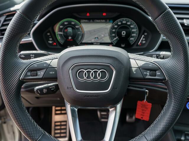 Audi Q3 Sportback 45 TFSI e S-LINE ** LED, VIRTUAL, PANORAMA, CAMERA, ACC, EL. VERST. ST, ** 1e EIG - VOL. AUDI ONDERH. - UNFALLFREI ** ** INFORMEER OOK NAAR ONZE AANTREKKELIJKE FINANCIAL-LEASE TARIEVEN **