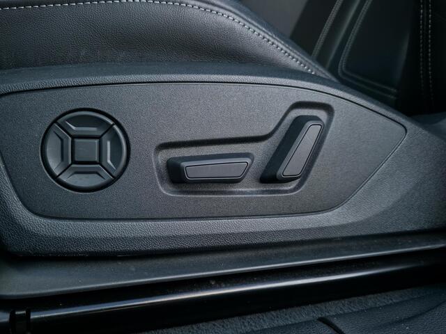 Audi Q3 Sportback 45 TFSI e S Edition | Pano | Sonos | 20" | All Black | Memo | Fabrieksgarantie |