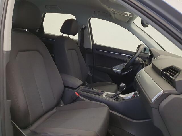 Audi Q3 35 TFSI 150pk Advanced S-Tronic Wegklapbare trekhaak, App connect