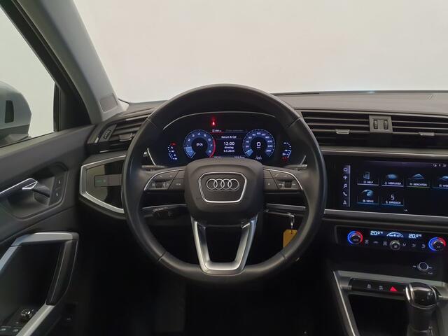 Audi Q3 35 TFSI 150pk Advanced S-Tronic Wegklapbare trekhaak, App connect