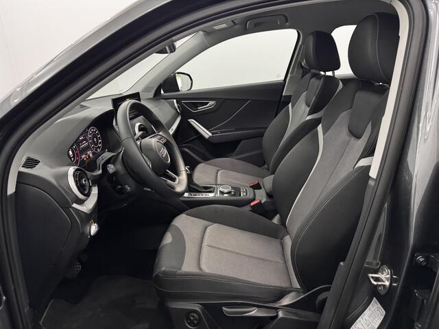 Audi Q3 35 TFSI S-Line Clima, Camera, Navi, Winterpakket, Virtual desk, A start stop, Cruise control adaptief