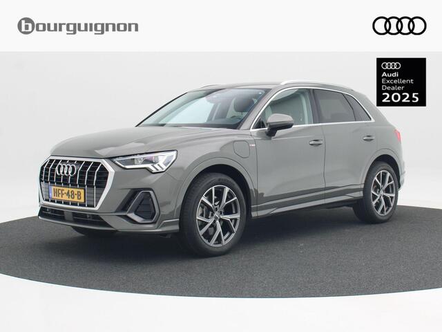 Audi Q3 45 TFSi e 245 Pk Automaat S-Line | Full LED | 19 Inch | Trekhaak | Adaptive Cruise | Parkeersensoren | Sportstoelen | 7.287 Km!!