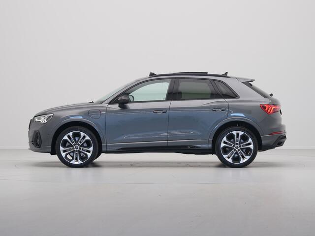 Audi Q3 45 TFSI e 245pk S edition S Line Panoramadak Trekhaak 20'' Lichtemetalen Velgen