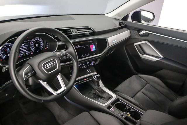 Audi Q3 45 TFSI e S edition 245 PK | Keyless | Carplay | Adapt. Cruise | 19 Inch | Stoelverwarming | S Line |