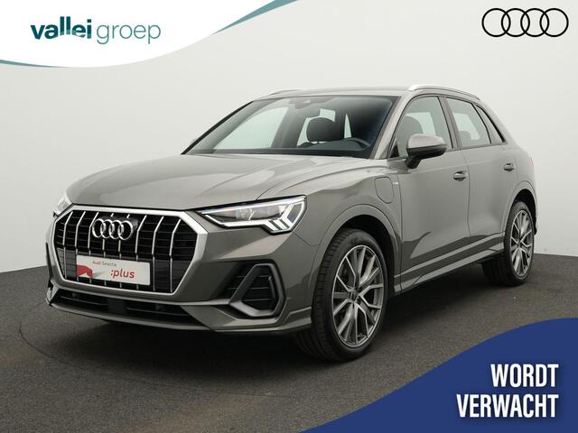 Audi Q3 S edition 45 TFSI e 180 kW / 245 pk S-tronic | Camera | Leder | Standkachel | 20 inch