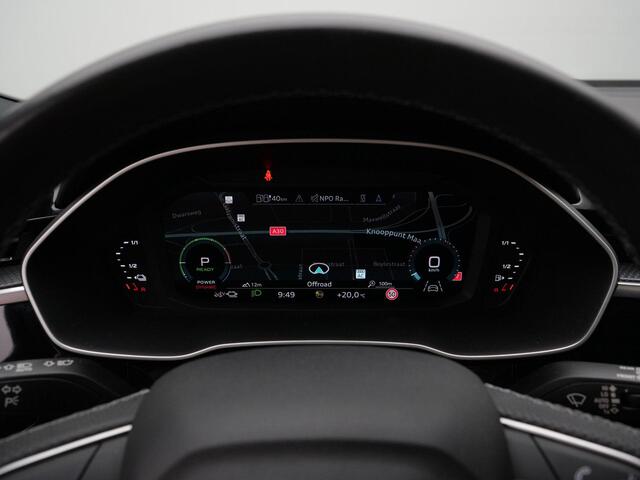 Audi Q3 S edition 45 TFSI e 180 kW / 245 pk S-tronic | Camera | Leder | Standkachel | 20 inch