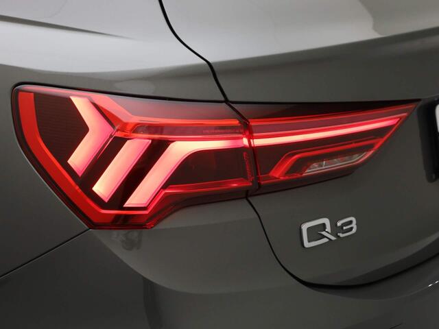 Audi Q3 Sportback 35 TFSI S Line Glazen Panorama dak · Navigatie · Stoelverwarming · Carplay/Android auto