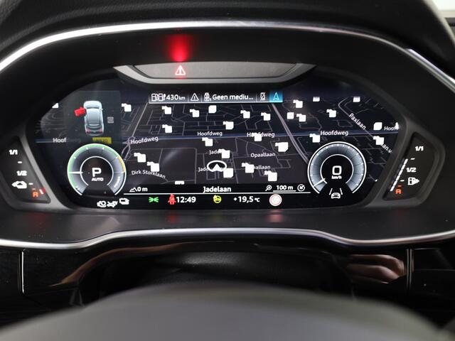 Audi Q3 Sportback 45 TFSI e S Edition 245PK S-Tronic | 19"LM velgen | Navigatie | Zwart optiek | Adaptieve cruise control |