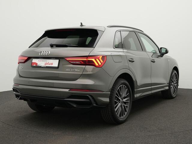 Audi Q3 S edition 45 TFSI e 245 pk S-tronic / S-Line | Navigatie | Stoelverwarming | Apple Carplay / Android Auto | Side Assist | Standkachel