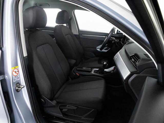 Audi Q3 45 TFSI e 245 PK edition | LED | Navigatie | Achteruitrijcamera | Side Assist | Keyless |
