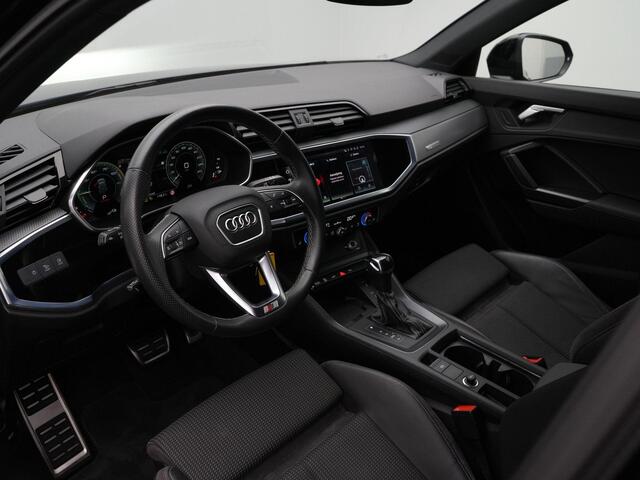 Audi Q3 S edition 45 TFSI e 245 pk S-tronic | Panoramadak | Stoelverwarming | Standkachel | Cruise Control | Side Assist | 19 inch