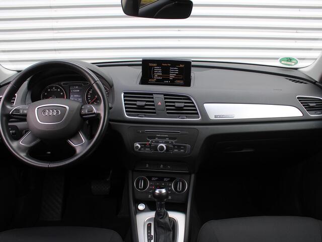 Audi Q3 2.0 TFSI quattro Adrenalin | S-Line | 4WD | Elektr. achterklep + stoelverstelling | Trekhaak | 17" LM | Clima | Cruise | Navi |