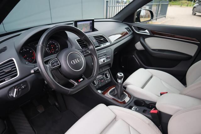 Audi Q3 1.4 TFSI CoD Design Pro Line Plus Panoramadak Sport leder Navigatie Uitklapbare Trekhaak. Etc.
